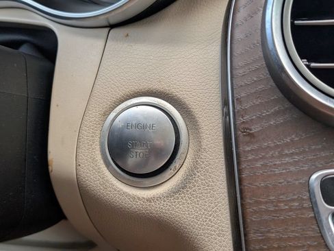 Certified 2019 Mercedes-Benz GLC 300 4MATIC image 16