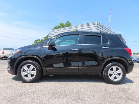 Used 2019 Chevrolet Trax LT w/ LT Convenience Package AWD/4WD image 8