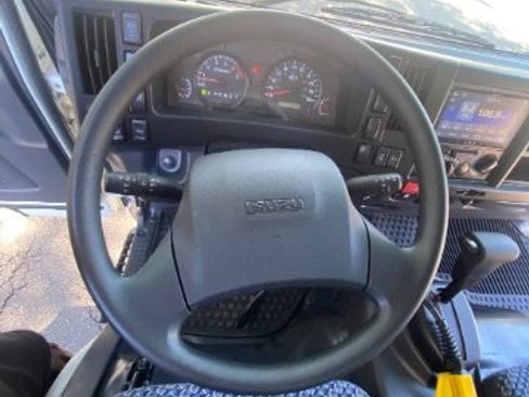 Used 2024 Isuzu NPR image 22