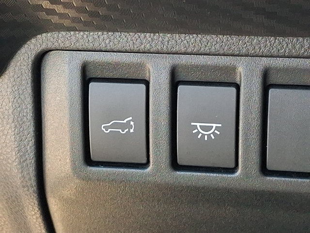 Used 2025 Subaru Ascent Premium AWD/4WD image 23