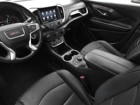 Used 2020 GMC Terrain SLT w/ Preferred Package image 14