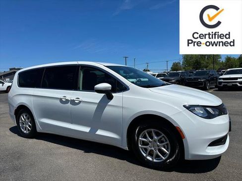 Certified 2023 Chrysler Voyager LX FWD image 1