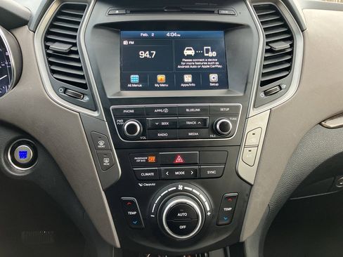 Used 2017 Hyundai Santa Fe Sport image 18