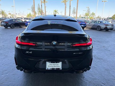 Used 2024 BMW X4 xDrive30i w/ M Sport Package AWD/4WD image 4