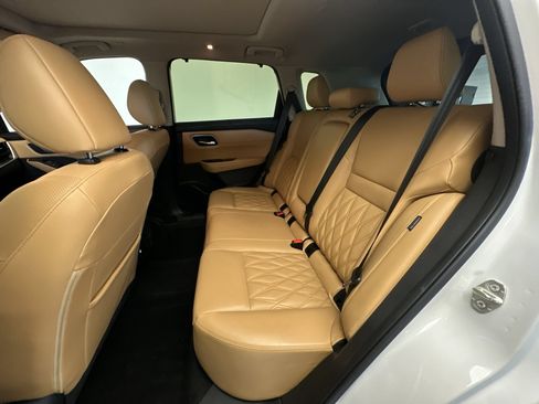 Used 2023 Nissan Rogue Platinum w/ Platinum Premium Package FWD image 23