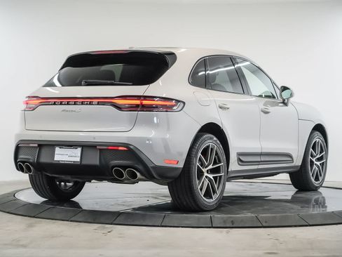 Certified 2024 Porsche Macan S AWD/4WD image 9
