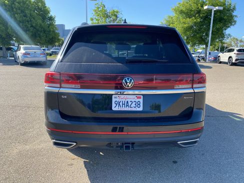 Used 2024 Volkswagen Atlas SE AWD/4WD image 5