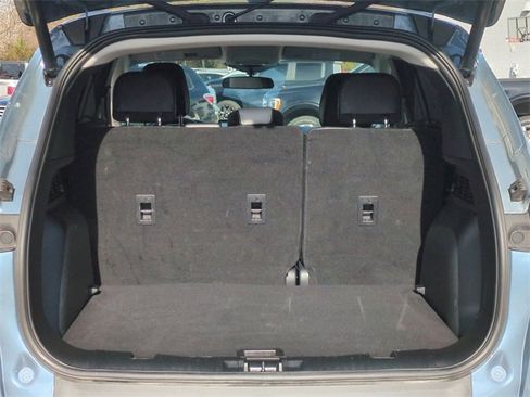 Used 2025 Ford Escape SE w/ Class II Trailer Tow Package image 32