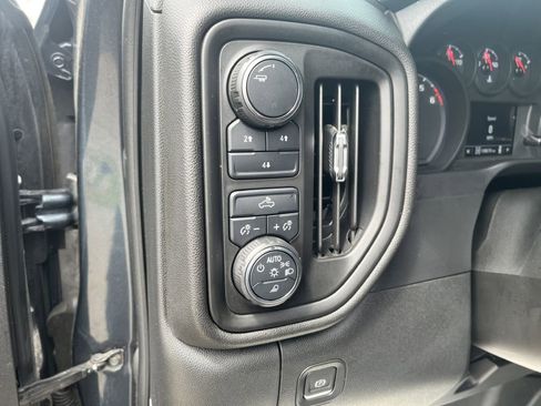 Used 2020 Chevrolet Silverado 2500 Custom w/ Custom Value Package AWD/4WD image 22