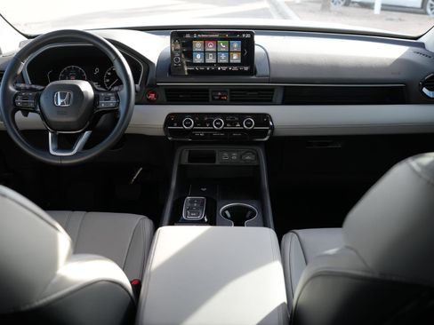 Used 2023 Honda Pilot Touring image 21