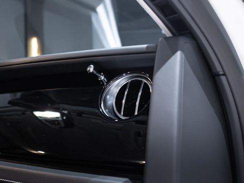 Used 2017 Rolls-Royce Ghost image 27