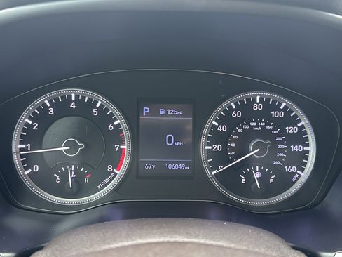 Used 2020 Hyundai Santa Fe SE FWD image 11