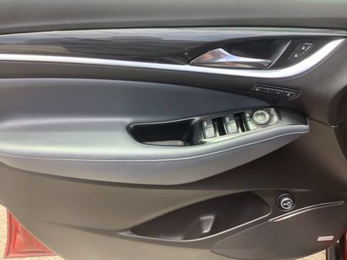Used 2024 Buick Enclave Premium FWD image 10