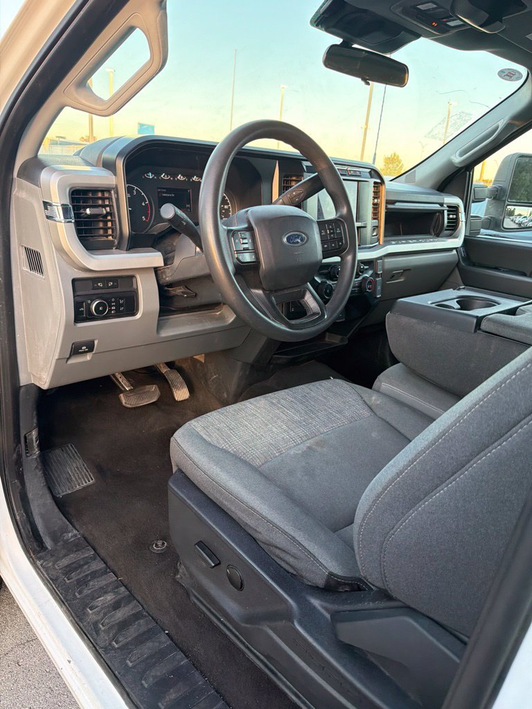 Used 2024 Ford F250 XLT w/ FX4 Off-Road Package AWD/4WD image 12