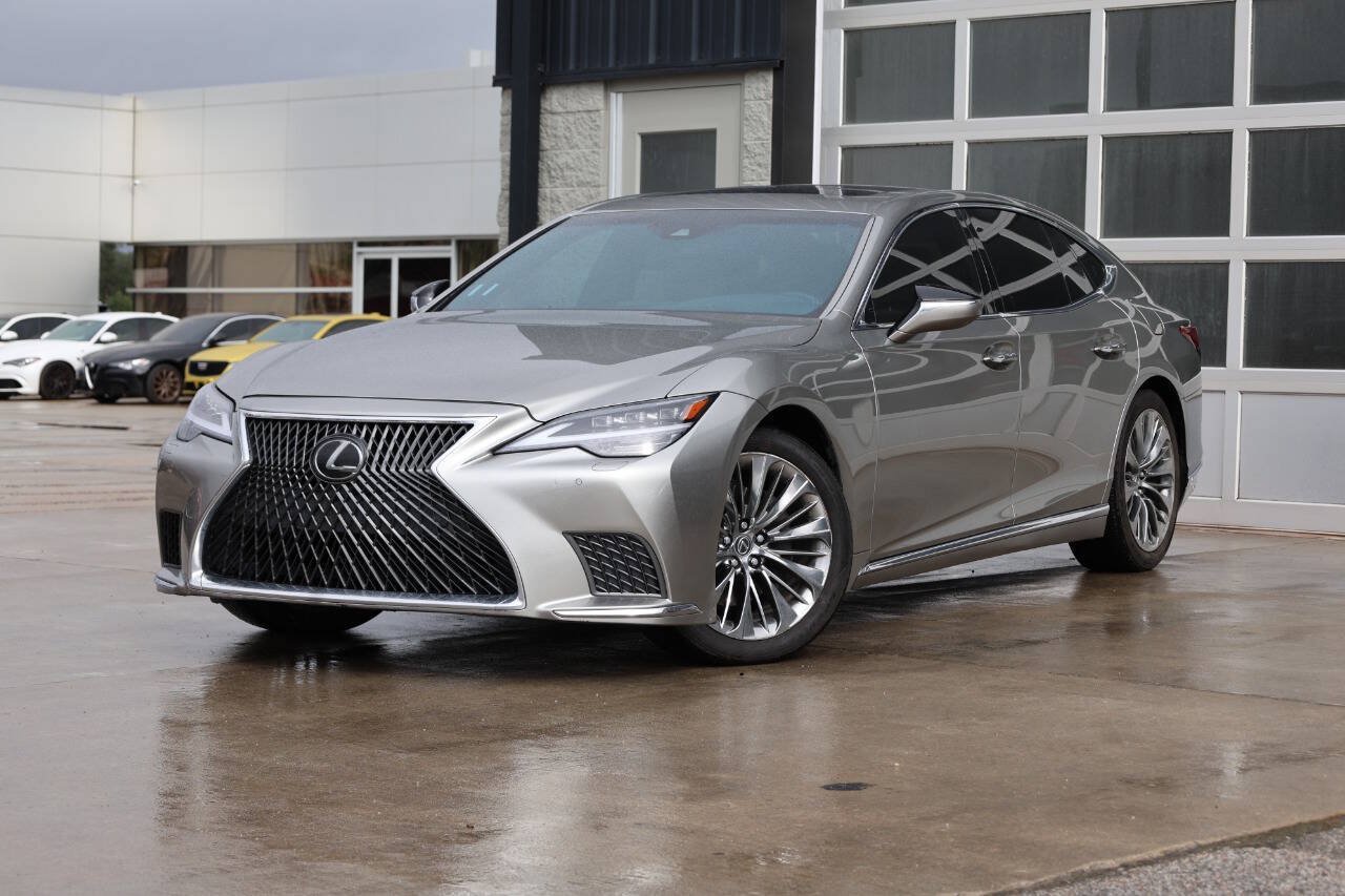 Used 2021 Lexus LS 500 w/ Accessory Package (Z2) RWD image 3