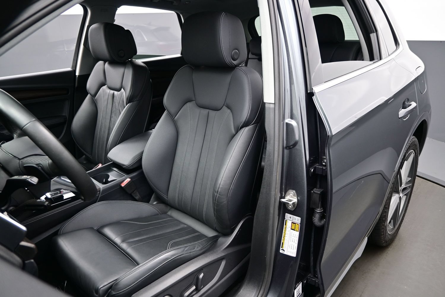 Used 2024 Audi Q5 e Premium Plus AWD/4WD image 13