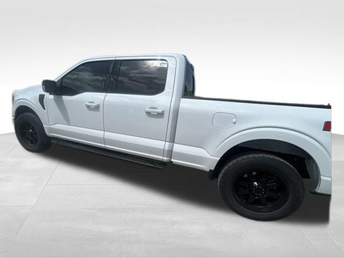 Used 2022 Ford F150 XLT w/ Equipment Group 302A High AWD/4WD image 16