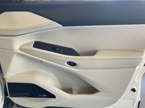 New 2026 Jeep Cherokee Limited image 11