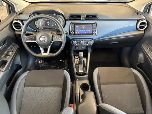 Used 2025 Nissan Versa SV FWD image 30