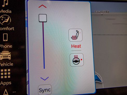 New 2026 Jeep Grand Cherokee Altitude image 8