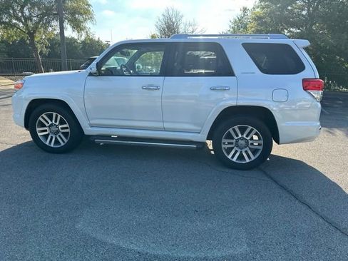 Used 2011 Toyota 4Runner Limited AWD/4WD image 6