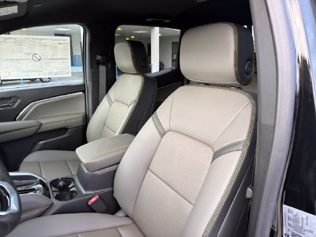 New 2026 Chevrolet Colorado ZR2 w/ Technology Package AWD/4WD image 19