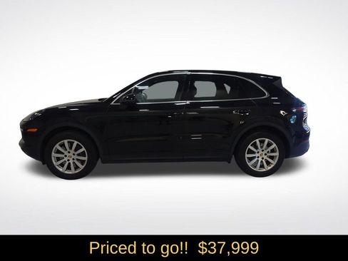Used 2021 Porsche Cayenne AWD/4WD image 3