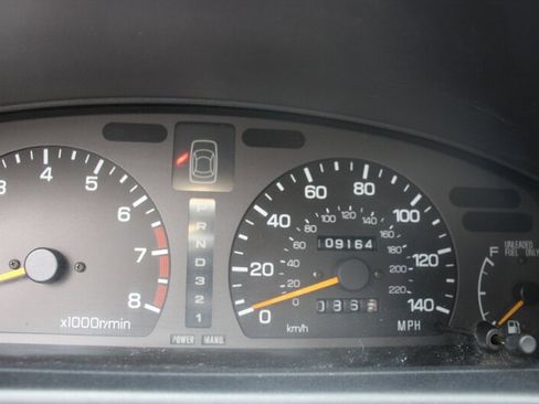 Used 1993 Subaru Legacy L FWD image 7