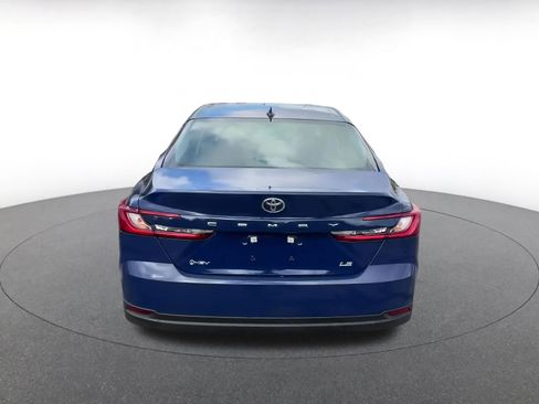 Used 2025 Toyota Camry LE image 16