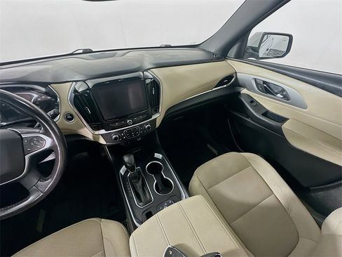 Used 2022 Chevrolet Traverse LT w/ LPO, Floor Liner Package image 11