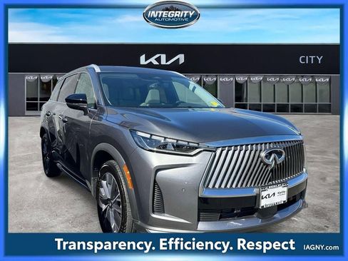 Used 2026 INFINITI QX60 Luxe w/ Family Package image 1