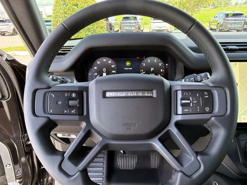 New 2026 Land Rover Defender 110 X-Dynamic SE AWD/4WD image 28