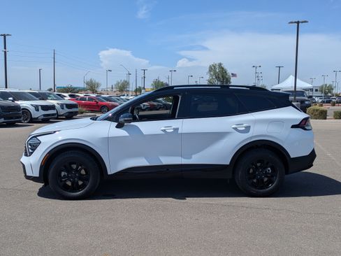 Certified 2025 Kia Sportage X-Pro AWD/4WD image 2
