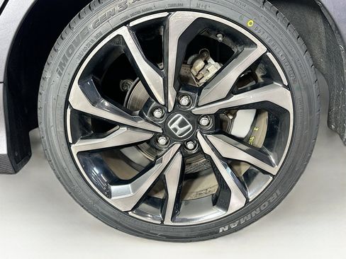 Used 2019 Honda Civic Sport image 11