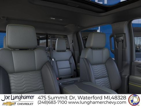 New 2026 Chevrolet Silverado 2500 ZR2 w/ LPO, Dark Essentials Package AWD/4WD image 25
