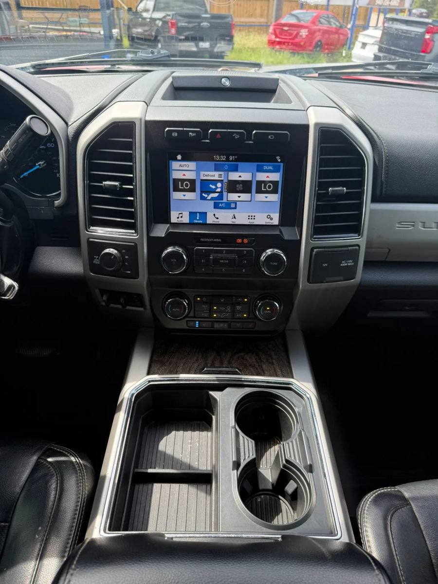Used 2019 Ford F350 Lariat w/ Lariat Value Package AWD/4WD image 23