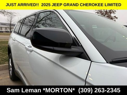 New 2025 Jeep Grand Cherokee L Laredo image 6