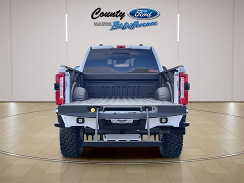 New 2026 Ford F250 Lariat w/ Black Appearance Package image 22