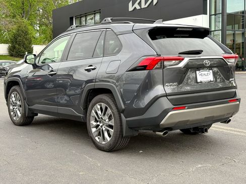 Used 2022 Toyota RAV4 Limited AWD/4WD image 7