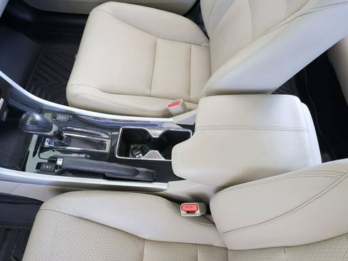 Used 2016 Honda Accord EX-L image 39