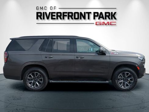 Used 2021 Chevrolet Tahoe Z71 w/ Z71 Signature Package AWD/4WD image 2