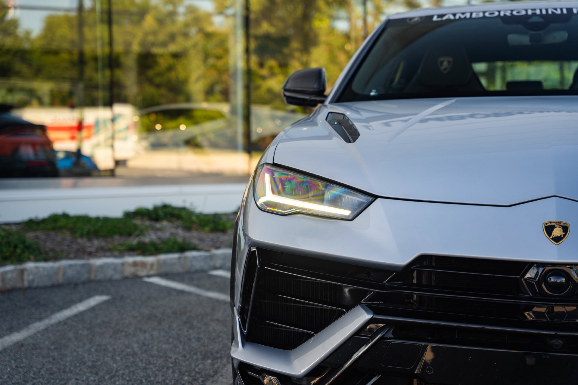 Used 2024 Lamborghini Urus Performante AWD/4WD image 3