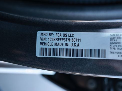 New 2026 RAM 1500 4x4 Crew Cab image 33