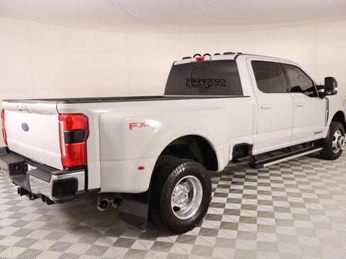 Used 2025 Ford F350 Lariat AWD/4WD image 21