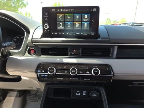 Certified 2023 Honda Pilot EX-L image 23