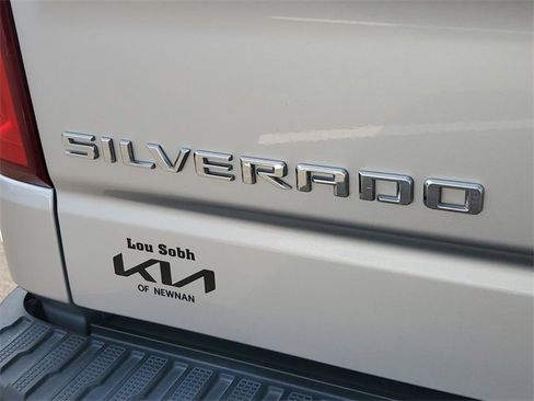 Used 2022 Chevrolet Silverado 1500 LTZ w/ LTZ Premium Package image 8