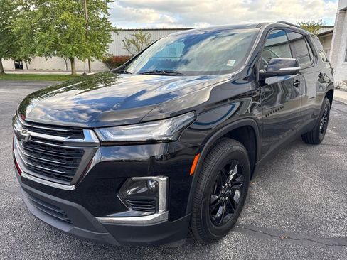 Used 2023 Chevrolet Traverse LT FWD image 7