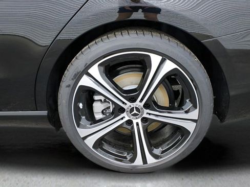 Used 2025 Mercedes-Benz C 300 Sedan image 18