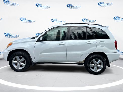 Used 2004 Toyota RAV4 2WD image 2