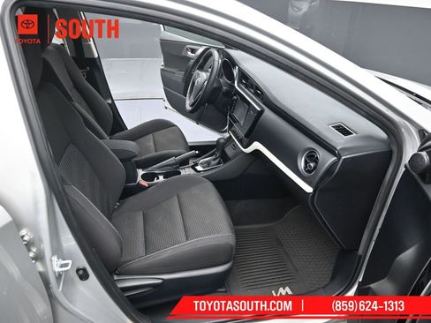Used 2017 Toyota Corolla iM image 26